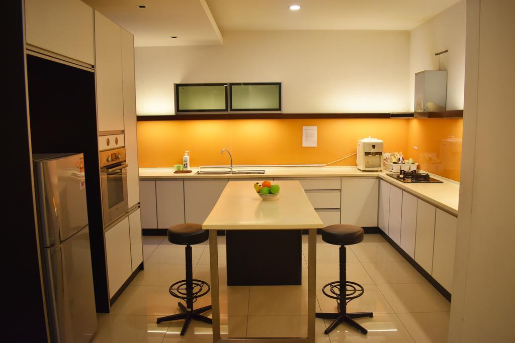 67 First Island Villa Bukit Jambul Ngoại thất bức ảnh